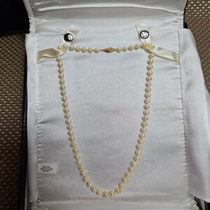 Akoya Pearls 14k Gold Clasp Knotted Single Strand Cream New In Box Vintage